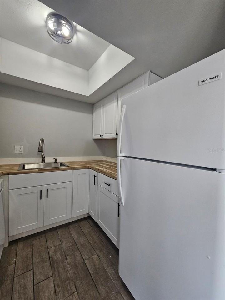 7602 W Powhatan Ave #1 - Photo 4 of 16
