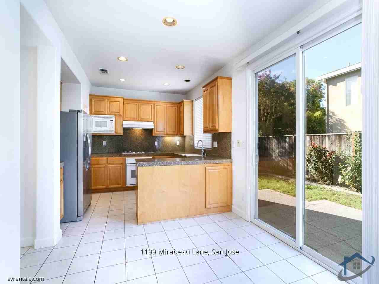 1199 Mirabeau Ln - Photo 4 of 24