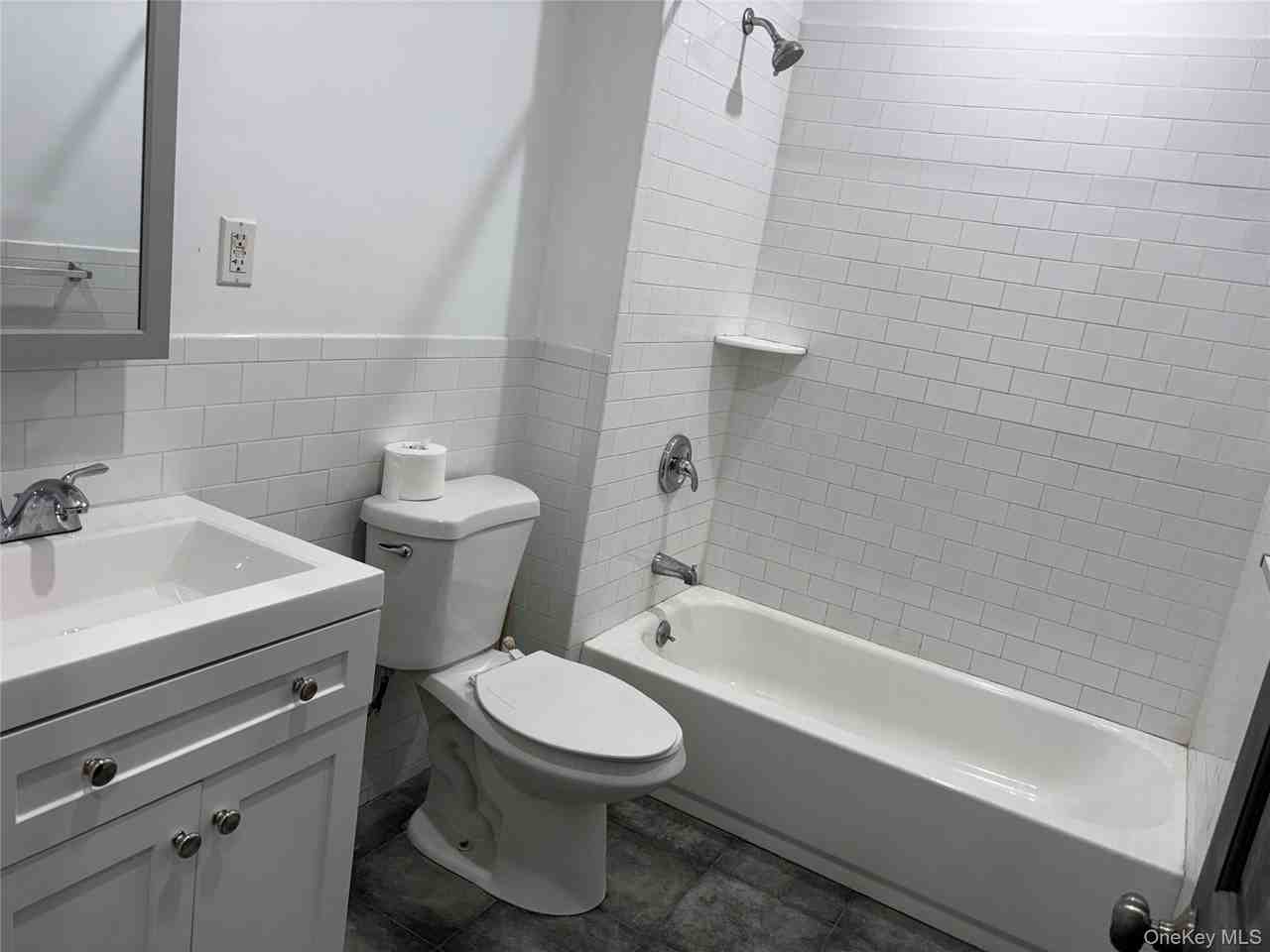 19314 Jamaica Ave #3rdFL - Photo 6 of 12