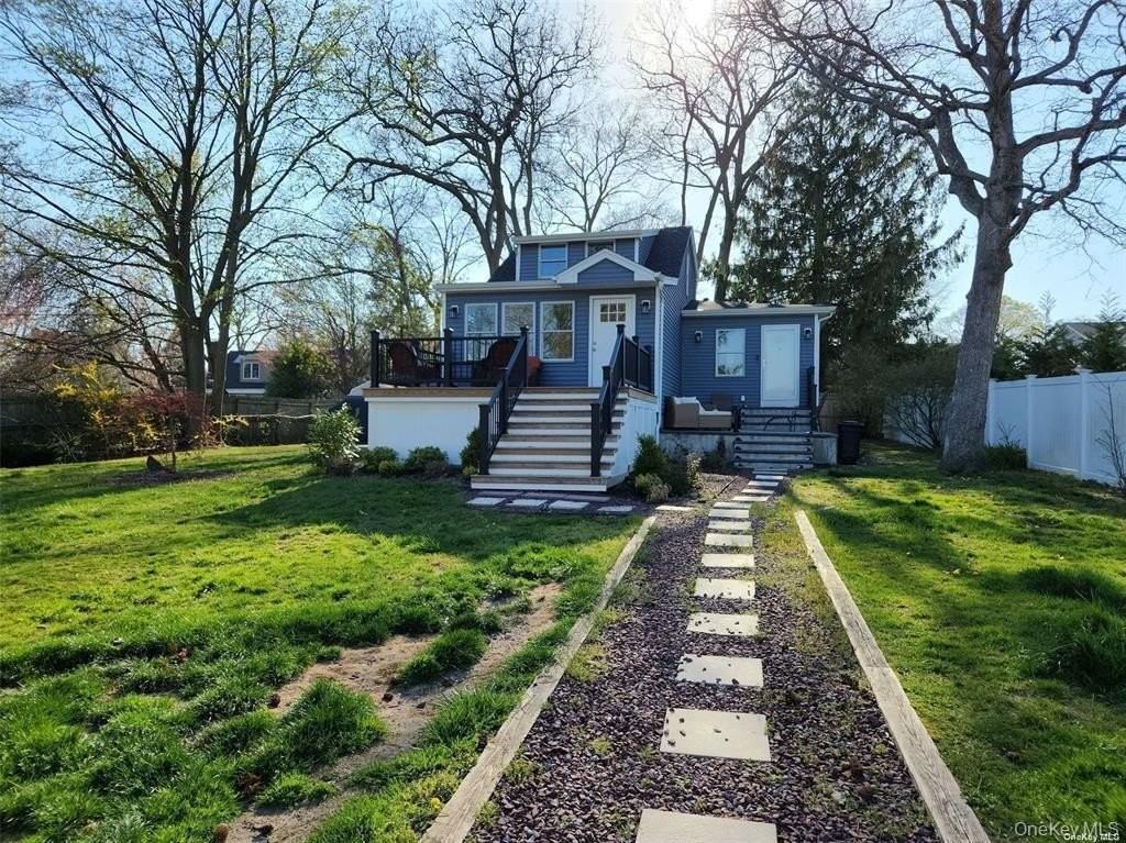 134 Ralph Ave - Photo 2 of 18