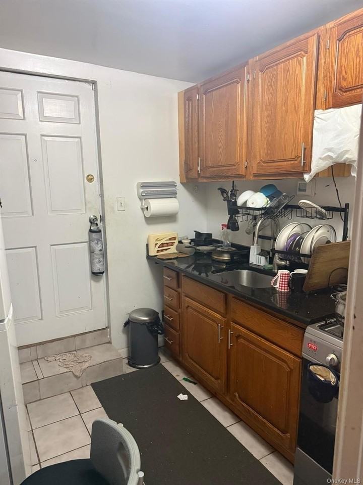 1286 E 229th St - Photo 3 of 6