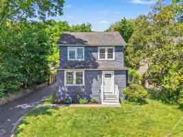 featured image of 6 North St #1