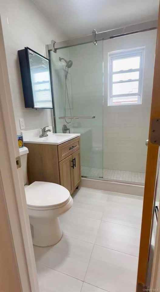 7807 166th St #2 - Photo 5 of 7