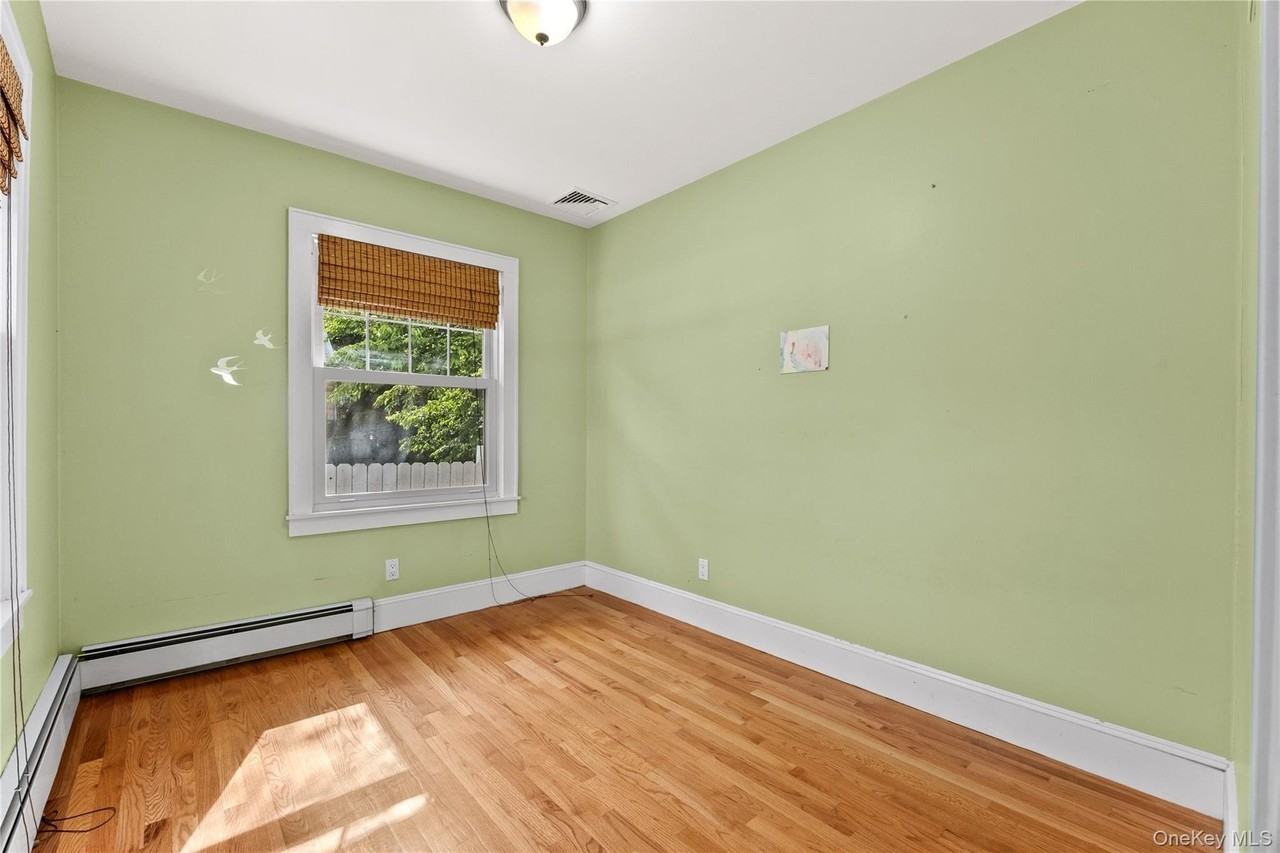15 Pershing Ave - Photo 6 of 41