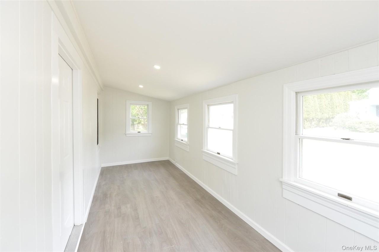 7 Pioneer Ave - Photo 7 of 27