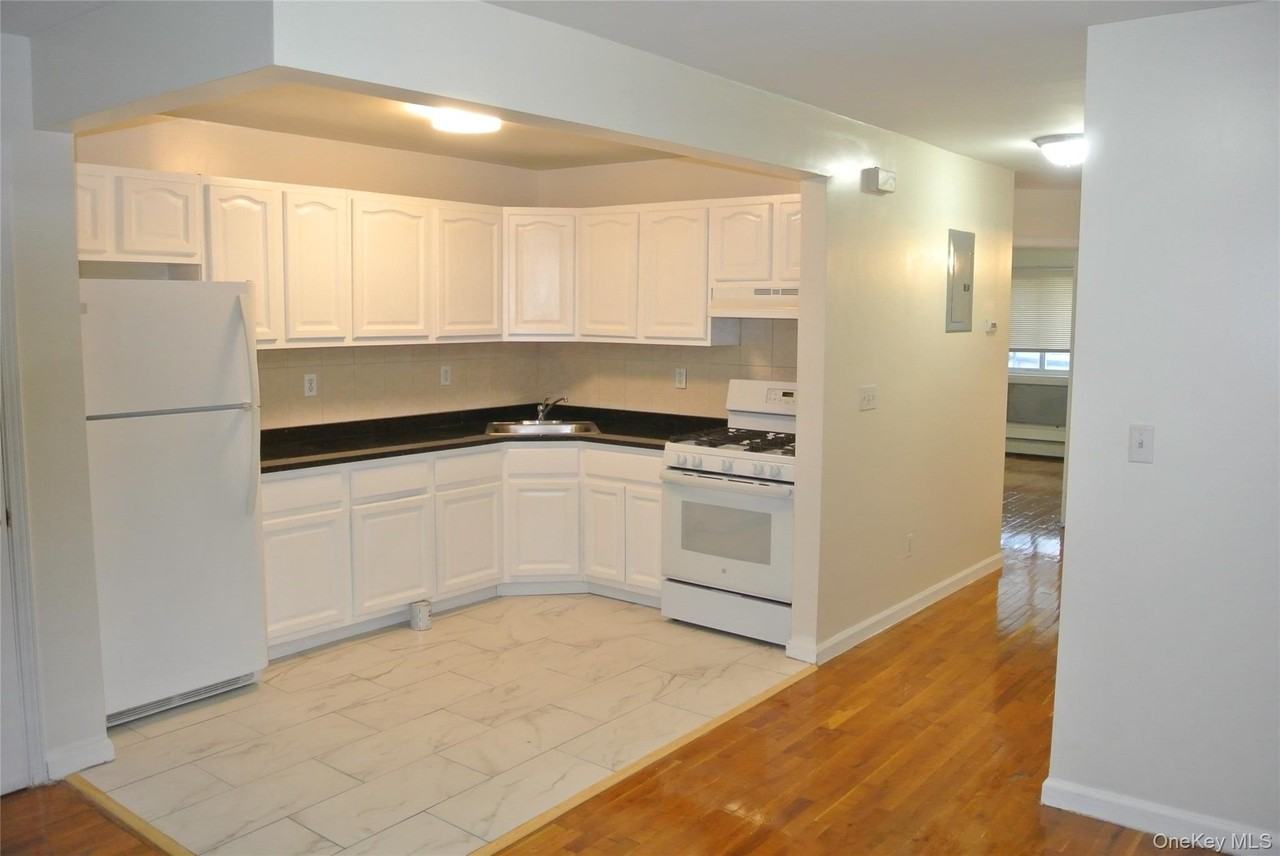 12 E 29th St - Photo 3 of 23