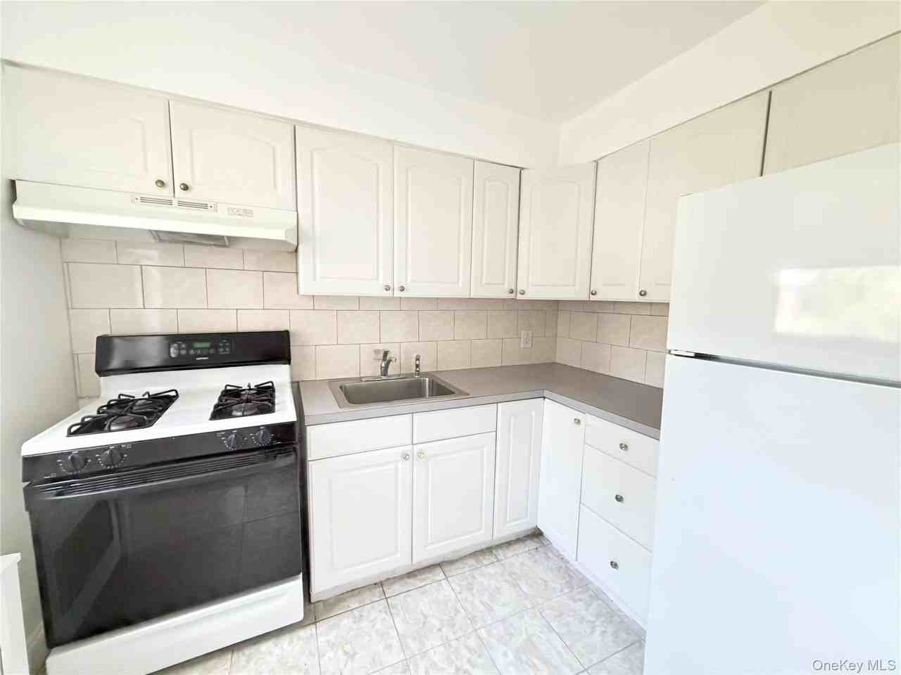 2209 78th St #1-3B - Photo 7 of 13