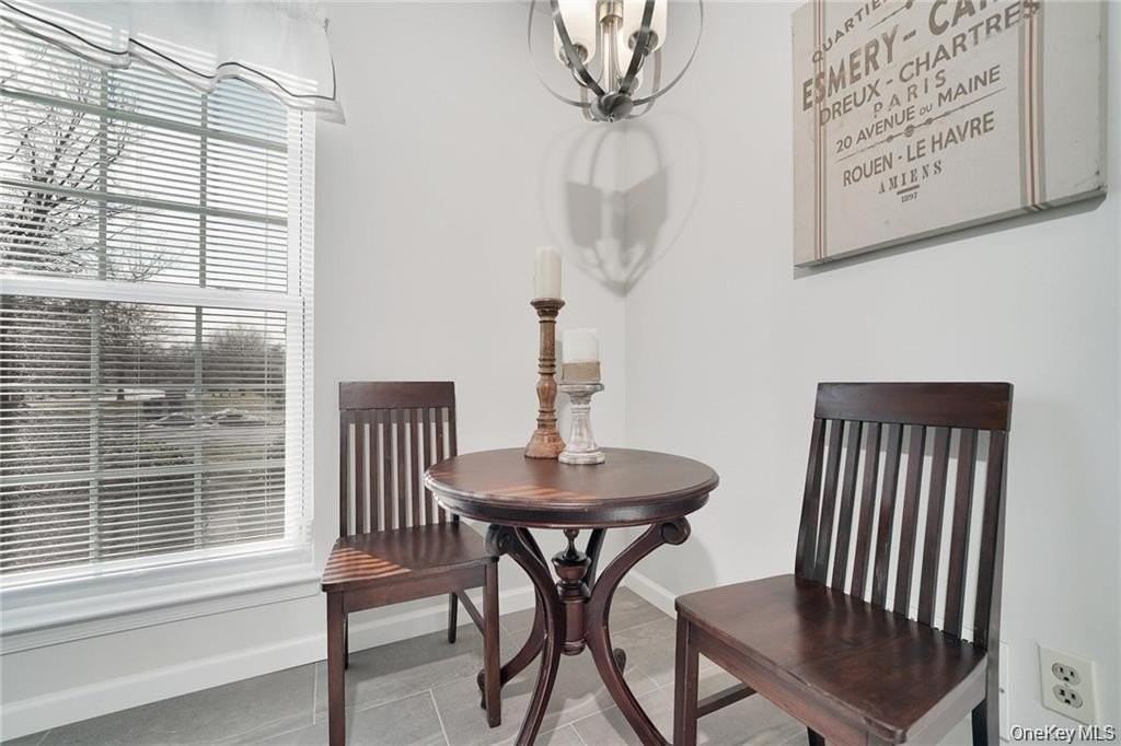 2 Goldsmith Ct - Photo 5 of 28