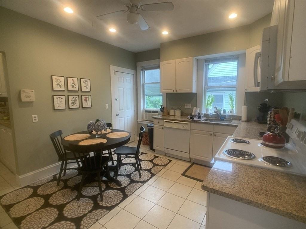 93 Easton St #3 - Photo 2 of 13