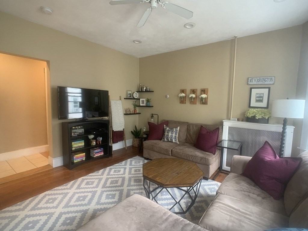 93 Easton St #3 - Photo 6 of 13