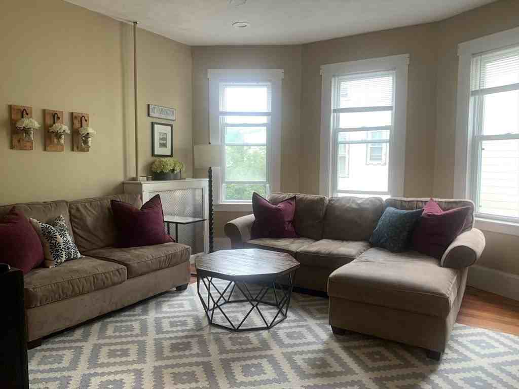 93 Easton St #3 - Photo 7 of 13