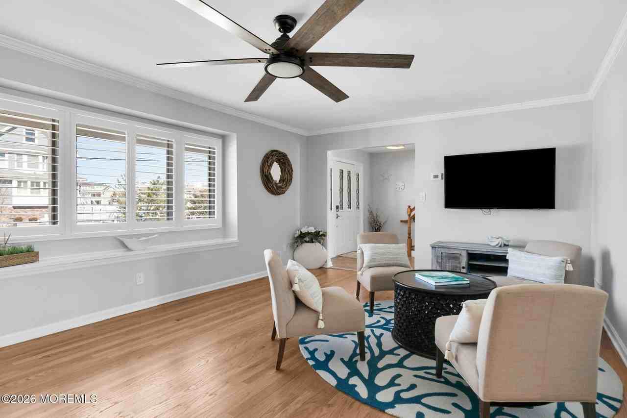 327 Tide Pond Rd - Photo 7 of 44