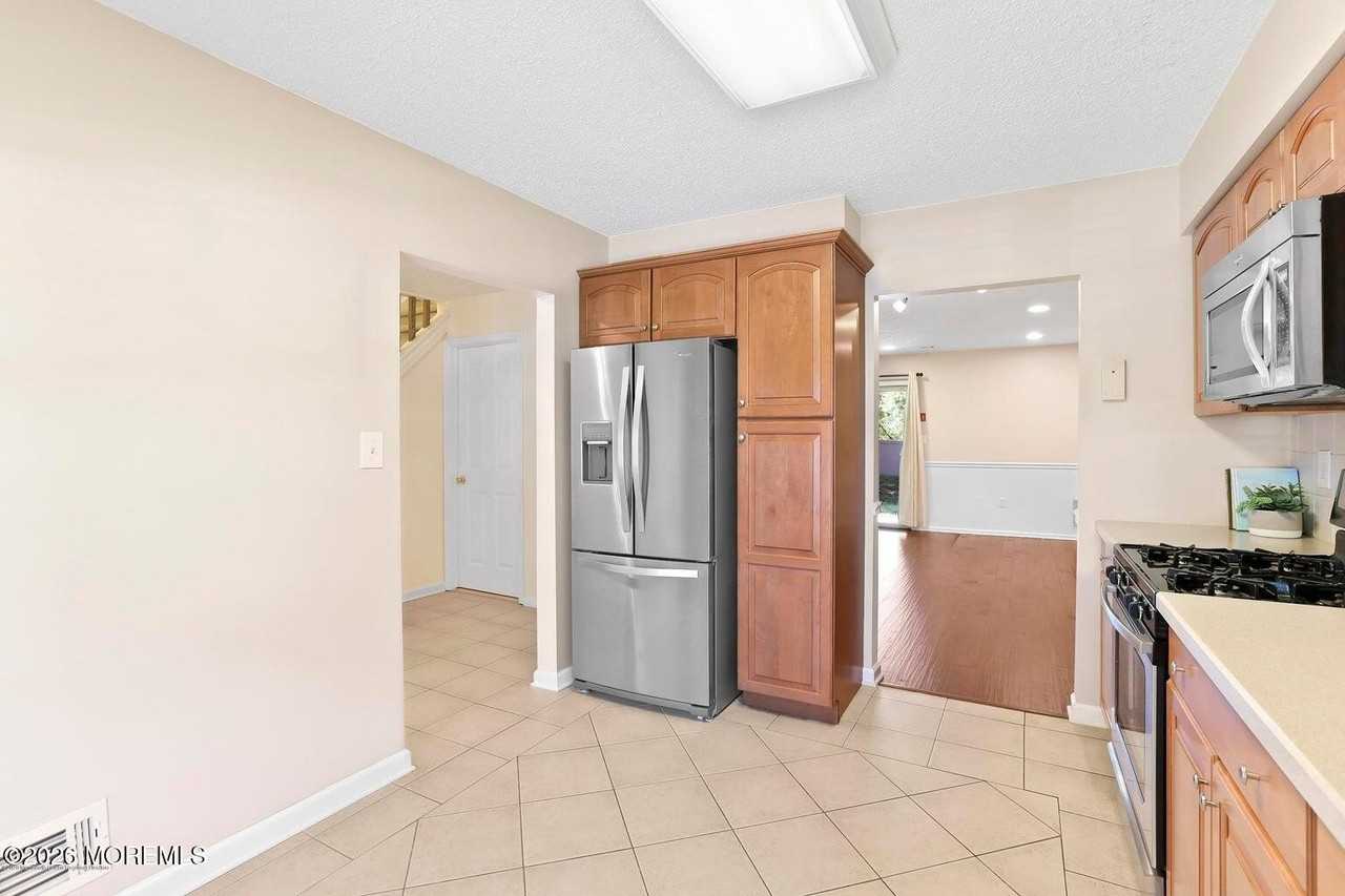 7 Stuart Dr #3 - Photo 7 of 18