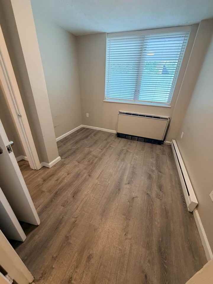 125 Trapelo Rd - Photo 2 of 5