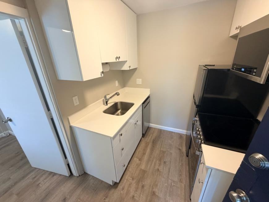 125 Trapelo Rd - Photo 3 of 5