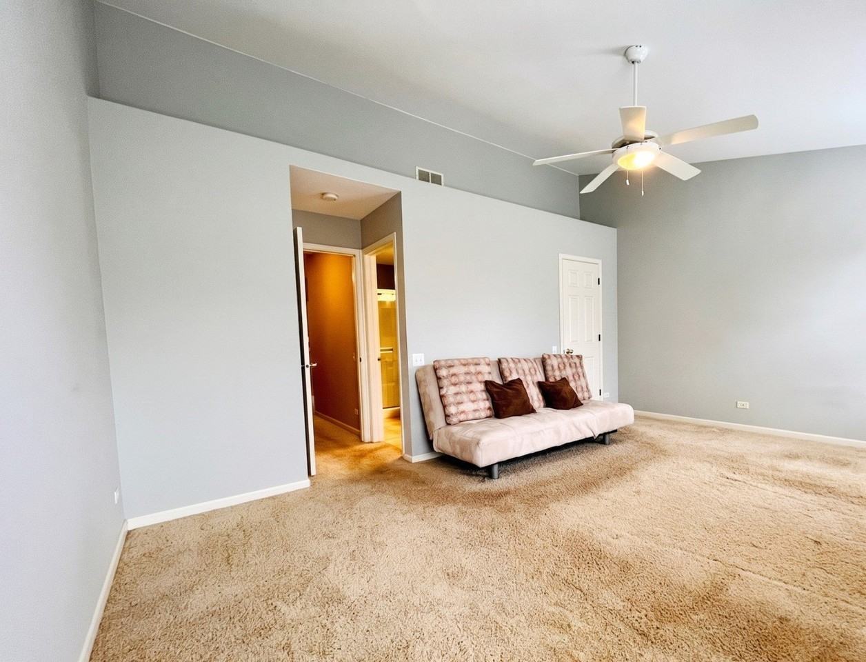 2927 Stonewater Dr #2927 - Photo 6 of 11