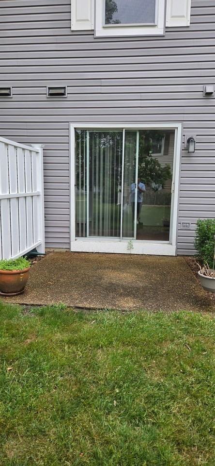 242 Nantucket Hbr - Photo 2 of 5
