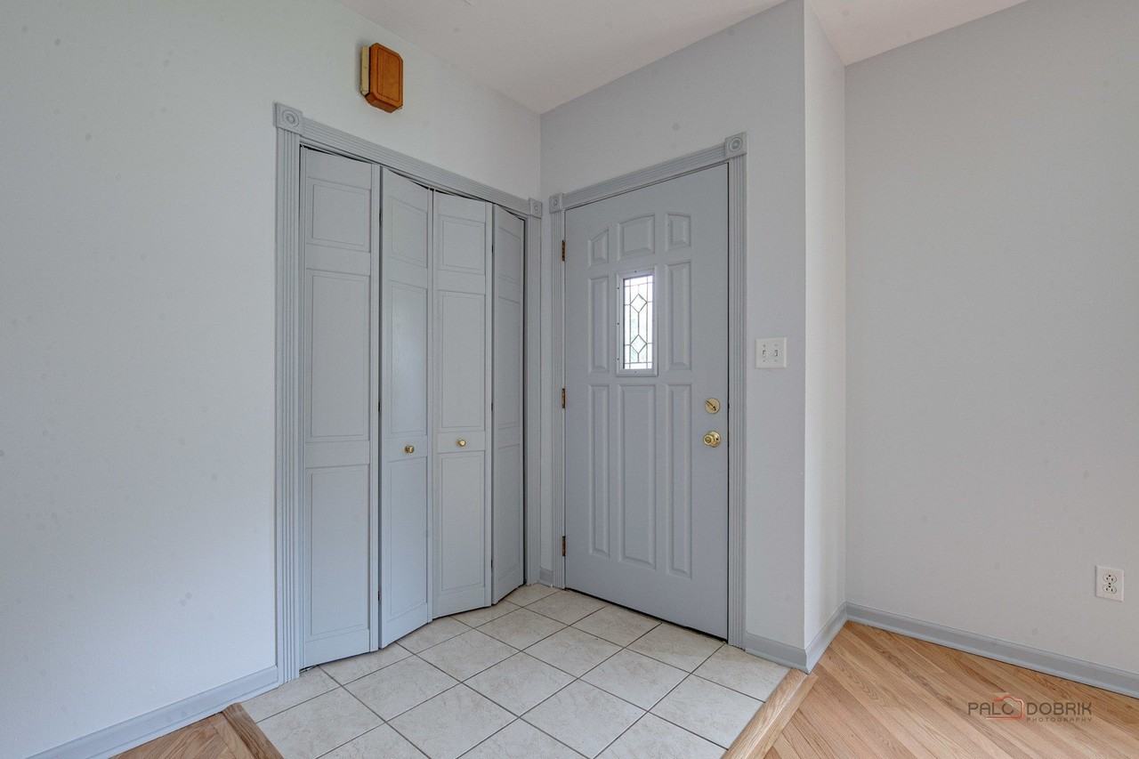 2508 Highland Dr - Photo 3 of 36
