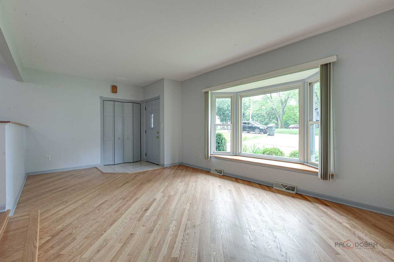 2508 Highland Dr - Photo 5 of 36