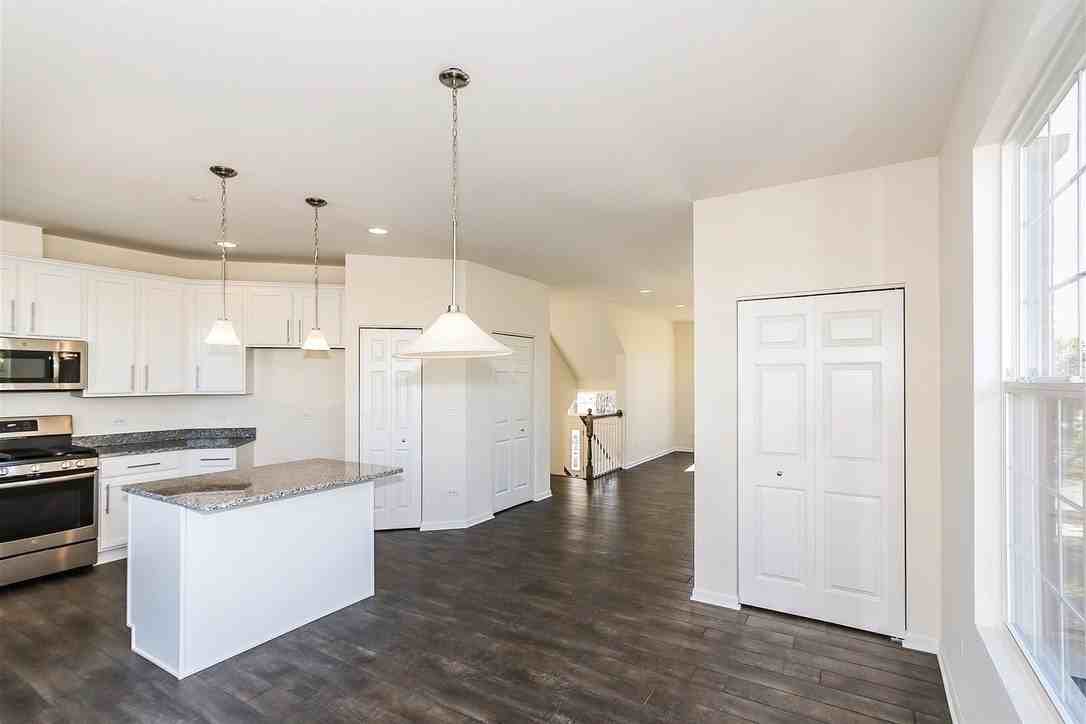 1923 Continental Ave #1923 - Photo 3 of 16