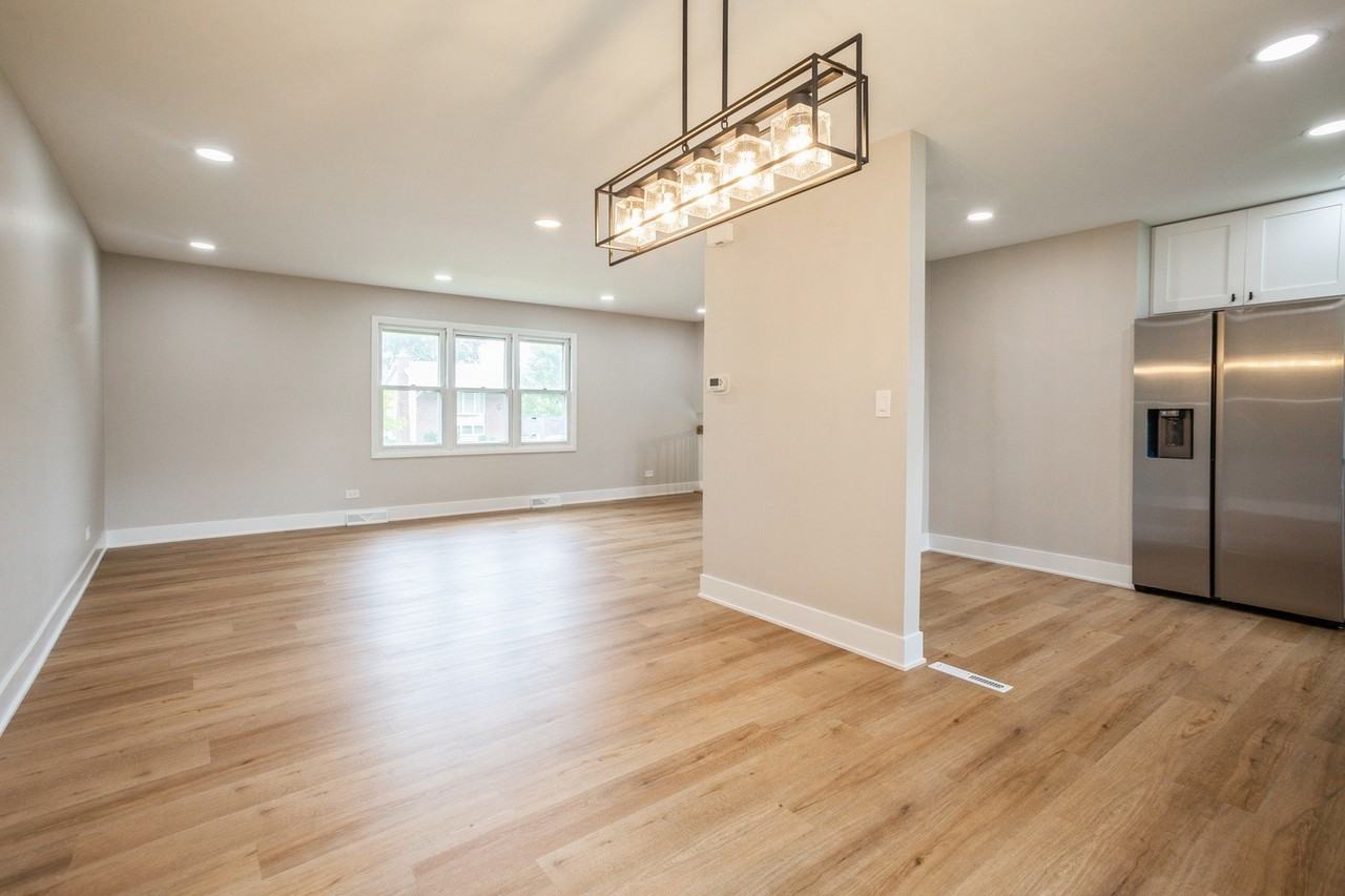 1401 Volkamer Trl - Photo 5 of 18