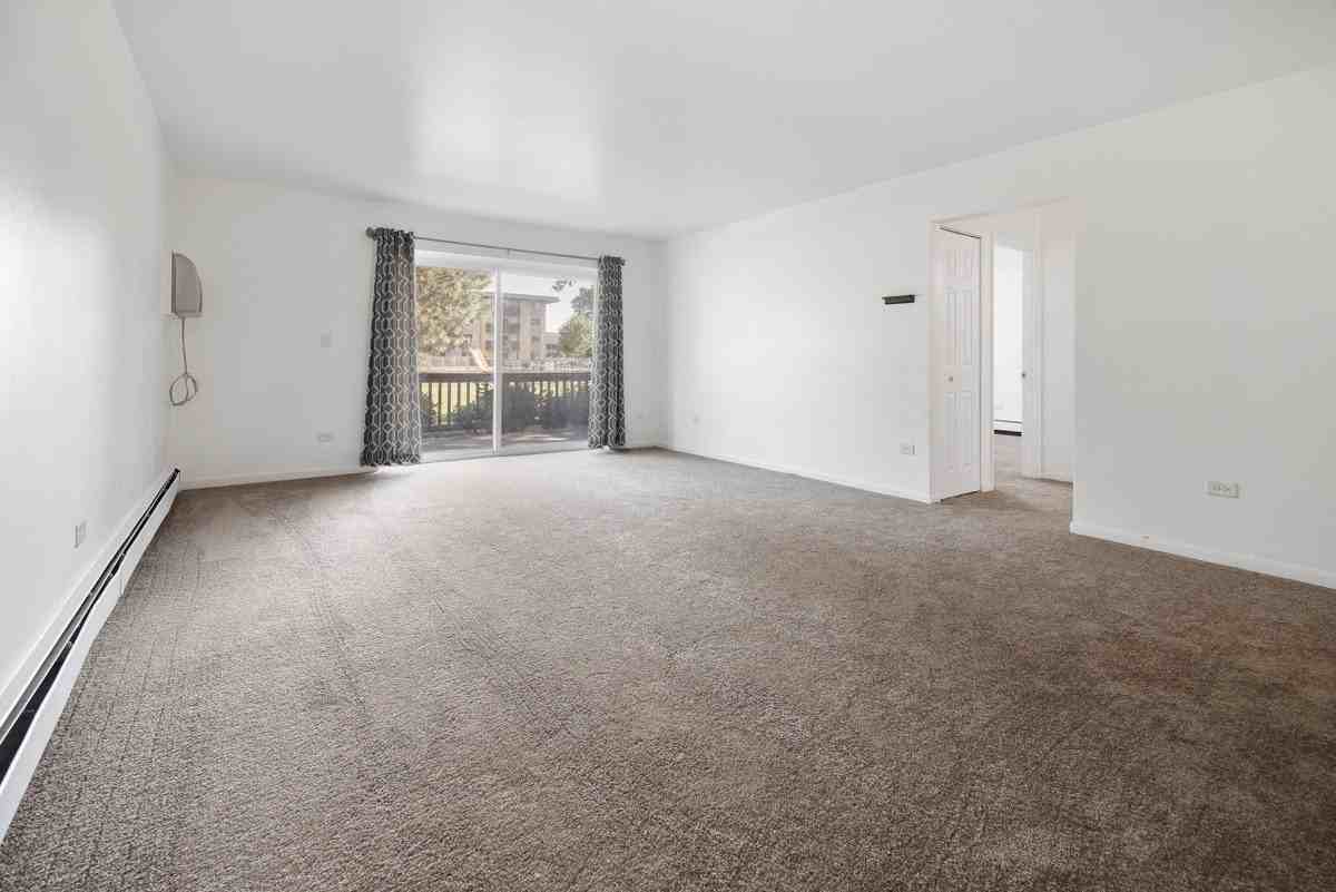 2214 S Goebbert Rd #178 - Photo 6 of 25
