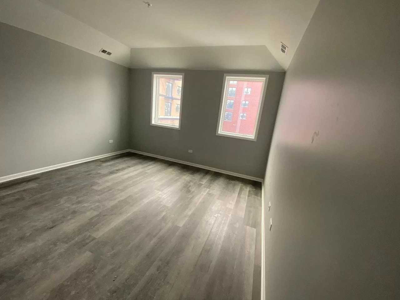 9 W Quincy St #C - Photo 2 of 7