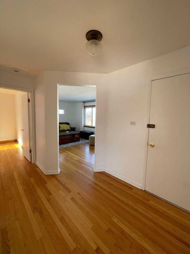 6309 W Touhy Ave #2nd - Photo 4 of 16