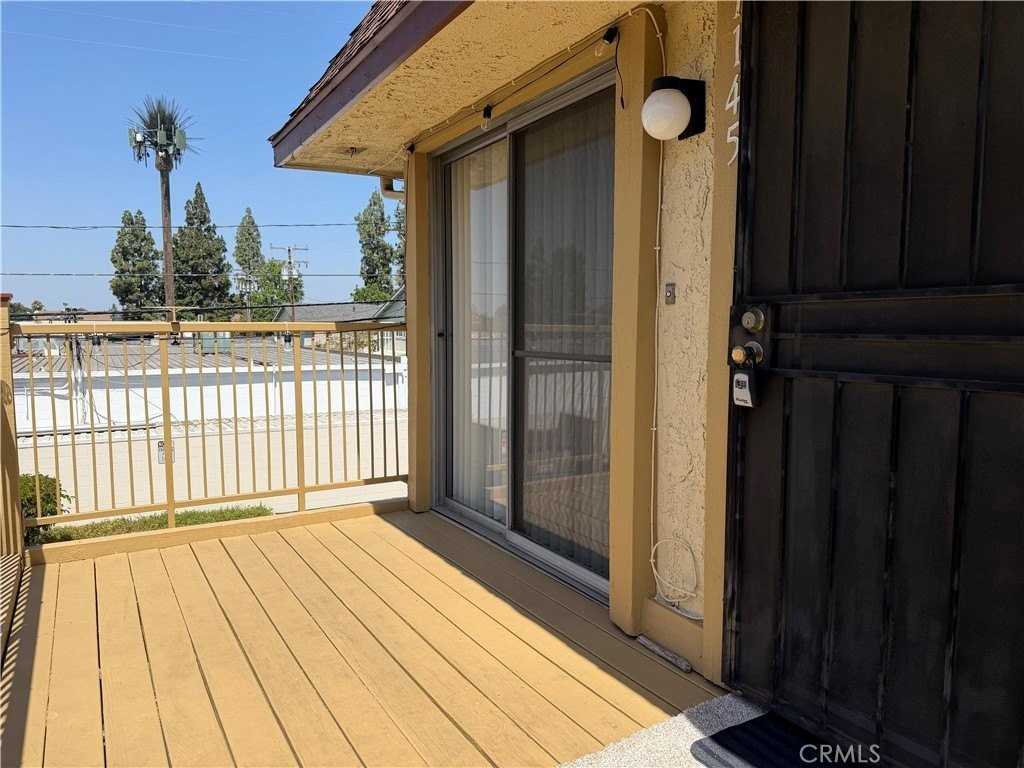 1145 N Barston Ave - Photo 4 of 25