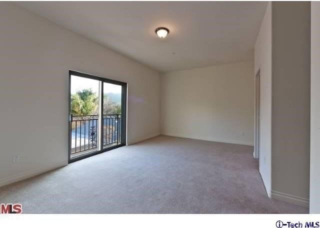 10214 Fernglen Ave #4 - Photo 6 of 7