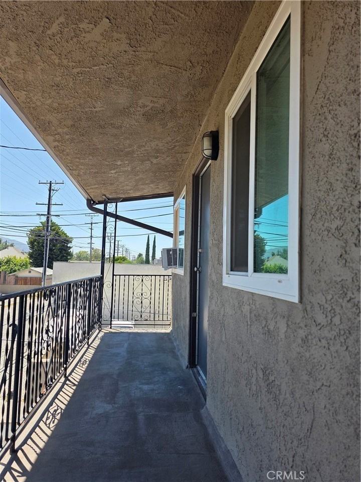 610 W Grand Blvd #1