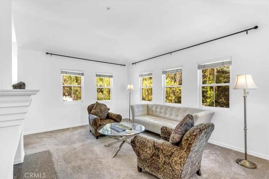4 Veroli Ct - Photo 5 of 25