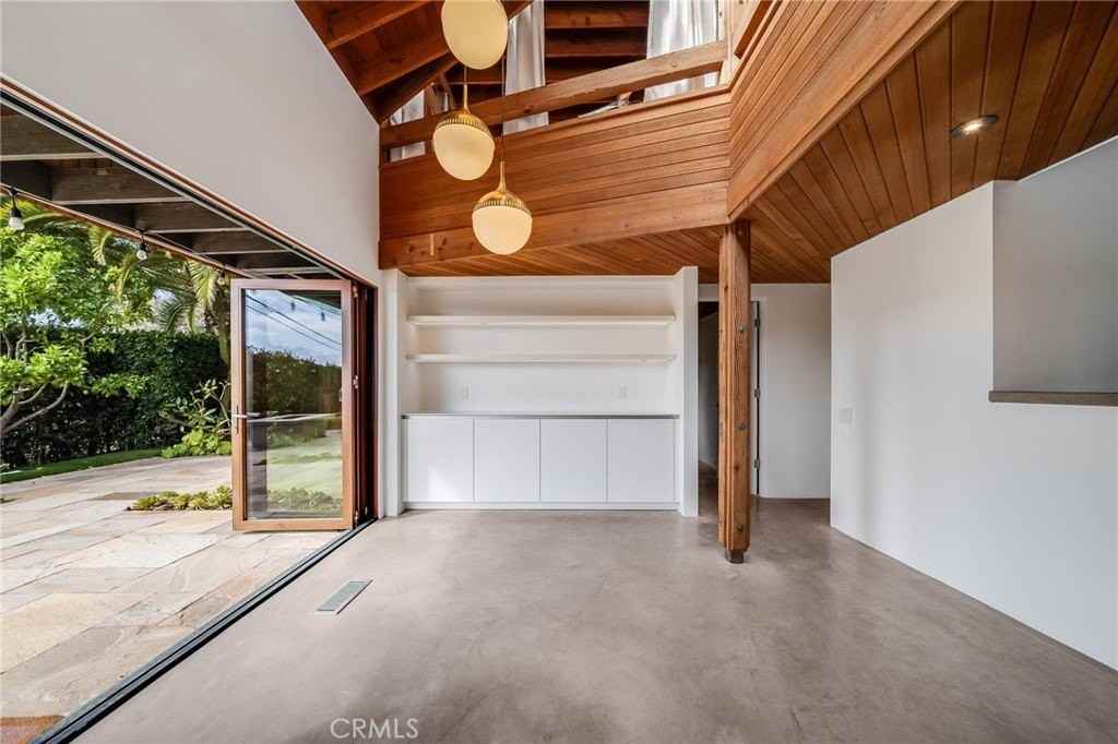 1625 Catalina - Photo 7 of 37