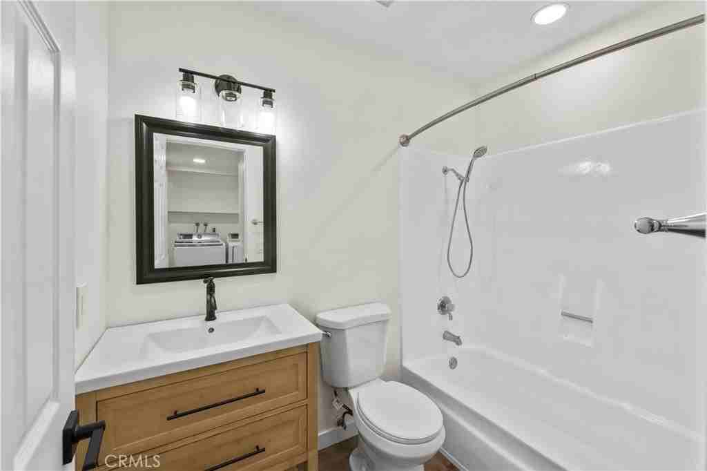 51 Golden Glen St #1 - Photo 7 of 28