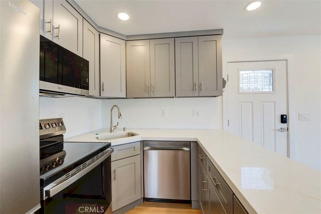 27213 Arena Ln - Photo 4 of 11