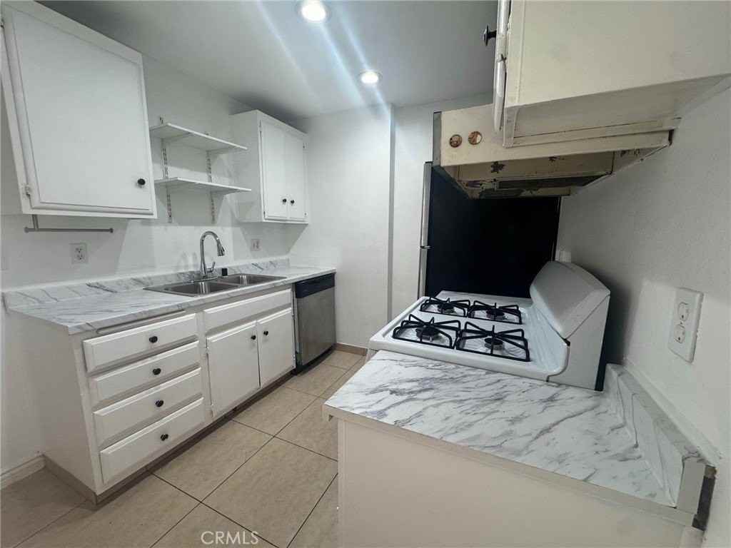 6600 Warner Ave #115 - Photo 7 of 19
