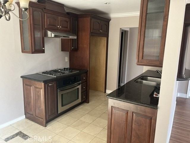 243 N Pageant St - Photo 4 of 5