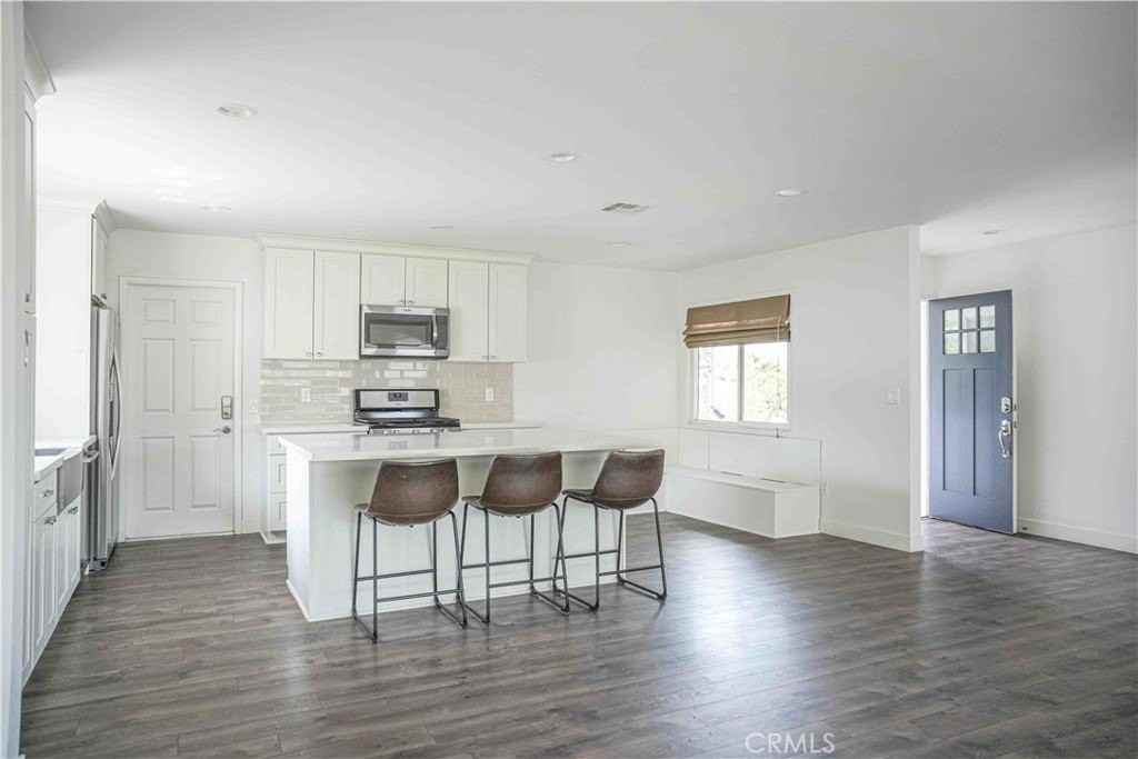 16340 Red Coach Ln - Photo 7 of 21