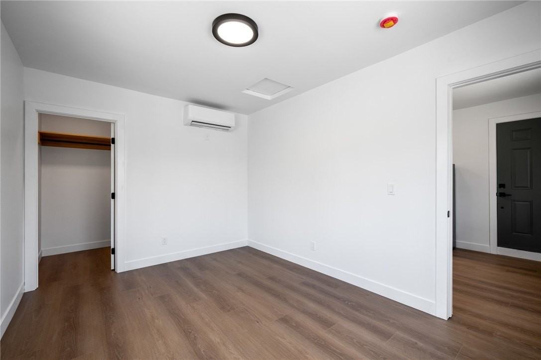 745 W 106th St - Photo 5 of 13