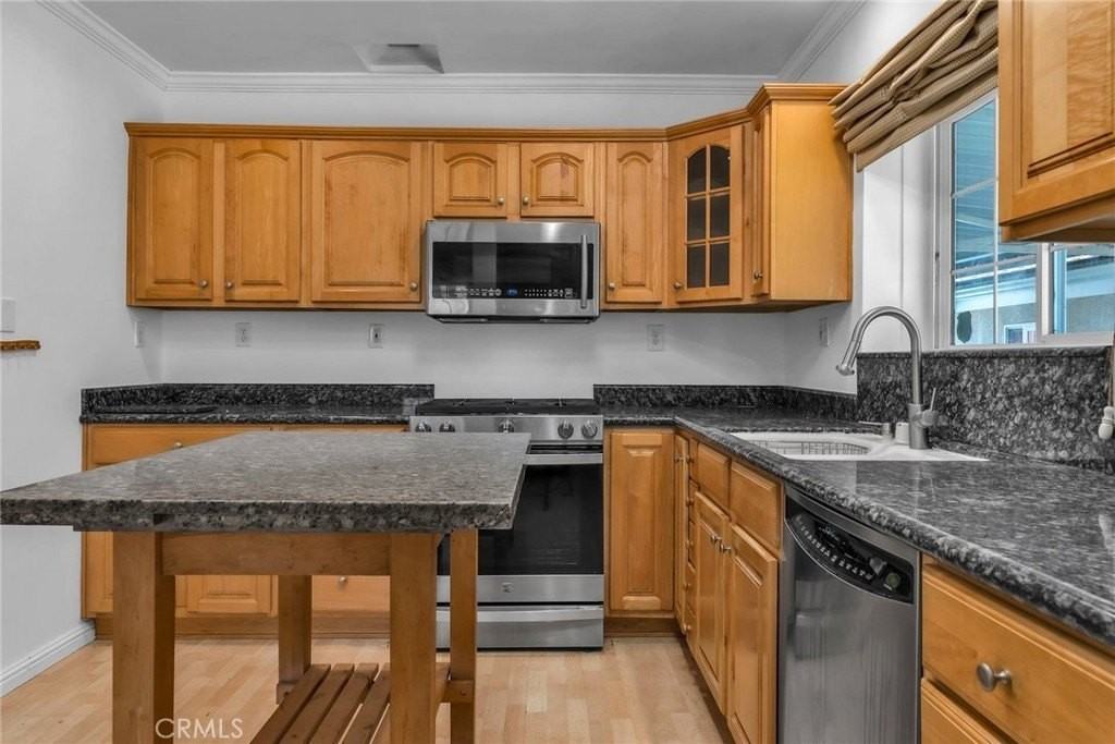 4129 W 134th St - Photo 6 of 18