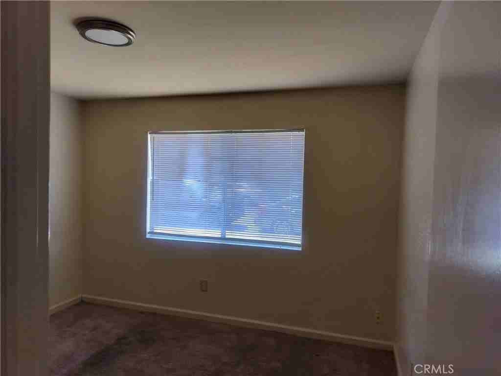 912 Valhalla Dr - Photo 3 of 14