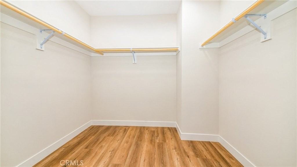 17154 Chatsworth St #2 - Photo 5 of 9