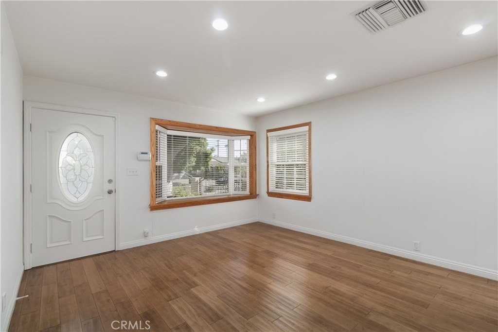 6313 Bluebell Ave - Photo 3 of 21