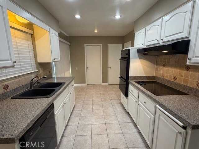 25861 Mccall Blvd - Photo 3 of 19