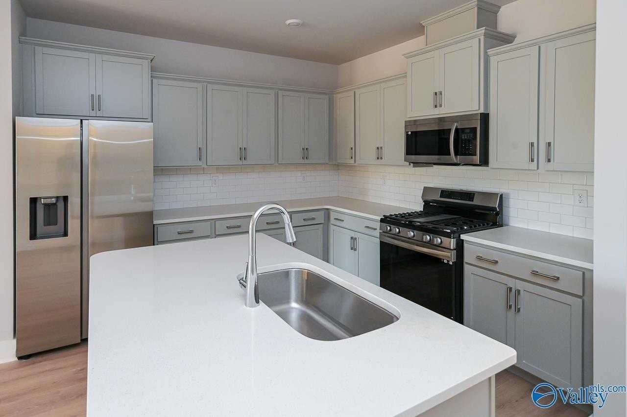 101 Little Britain St - Photo 7 of 22