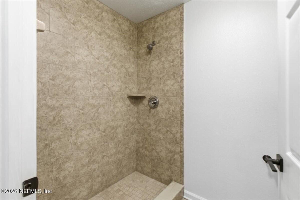 5 Arbor Club Dr #103 - Photo 7 of 23