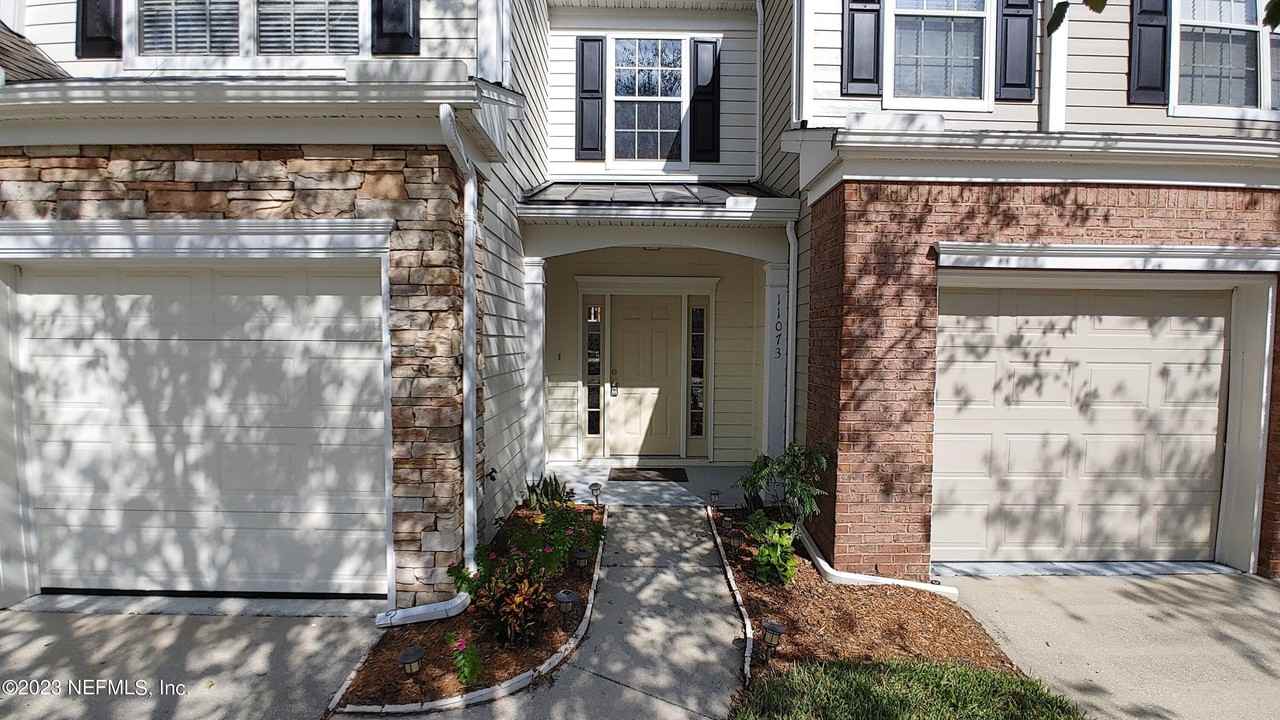 11073 Castlemain Cir E - Photo 4 of 25