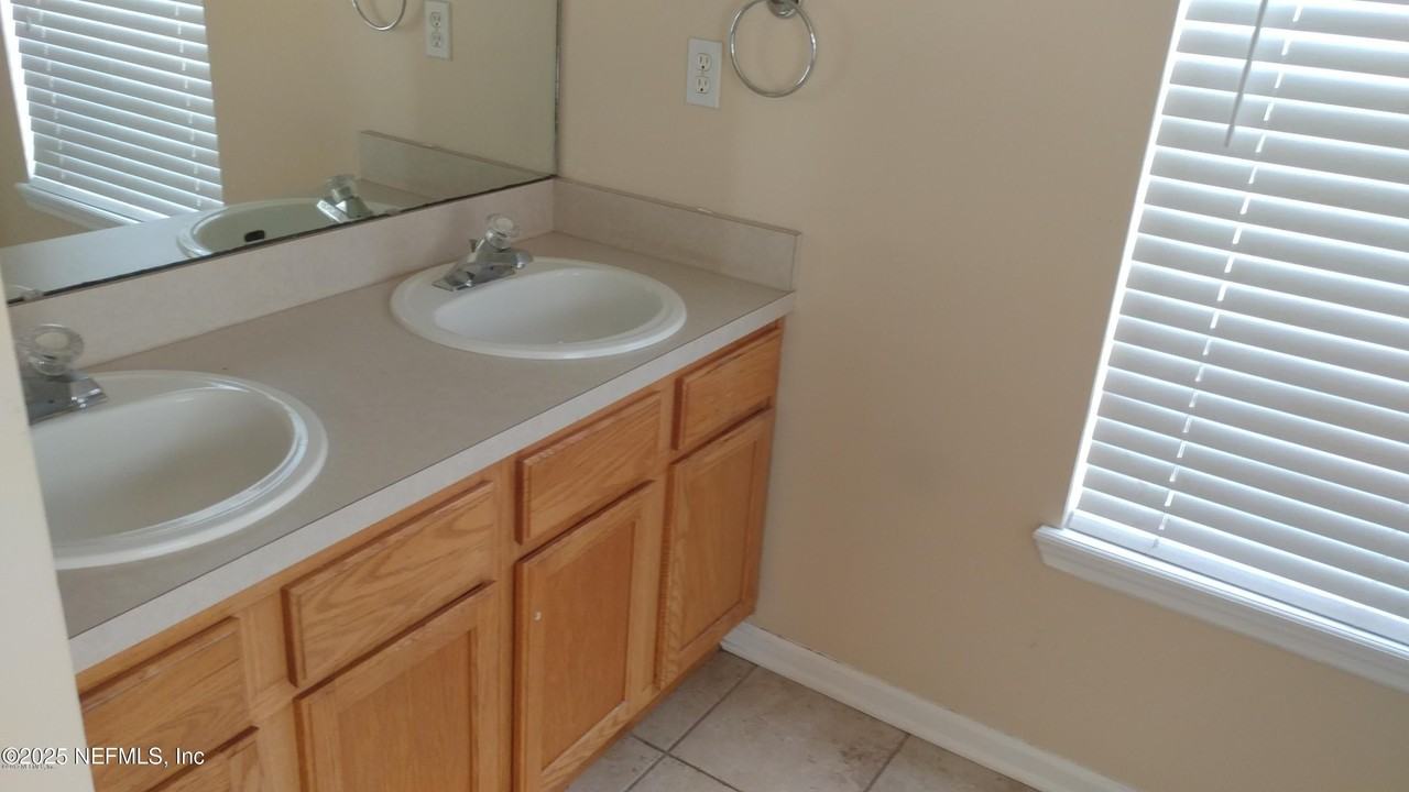 8602 Longford Dr - Photo 7 of 22
