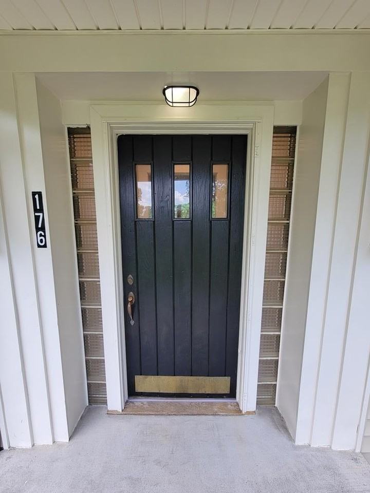 176 Riverside Dr - Photo 2 of 25