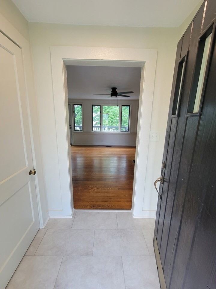 176 Riverside Dr - Photo 3 of 25